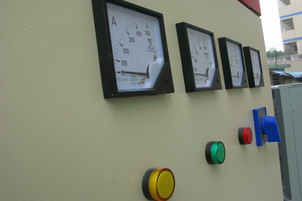 甘德配电箱-3683讲讲配电箱的操作和检修步